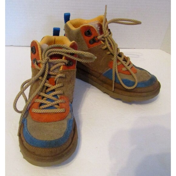 UGG Sneakers Highland Hi Heritage Kids Hi-Top Brown Suede Ankle Boots Size 2 - Picture 2 of 12